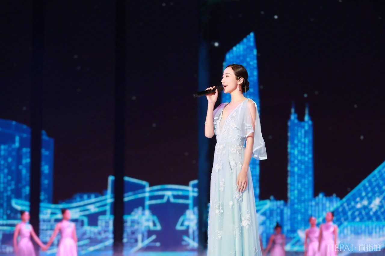 仙气十足！韩雪登央视、湖南卫视中秋晚会惊艳献唱