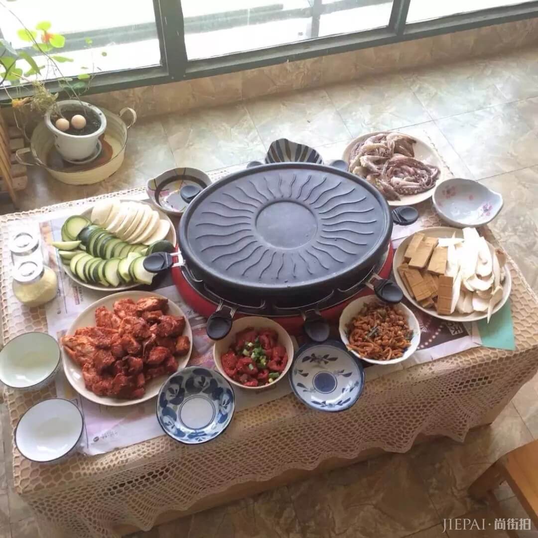 蛤?周末难道不应该宅在家做个废物?