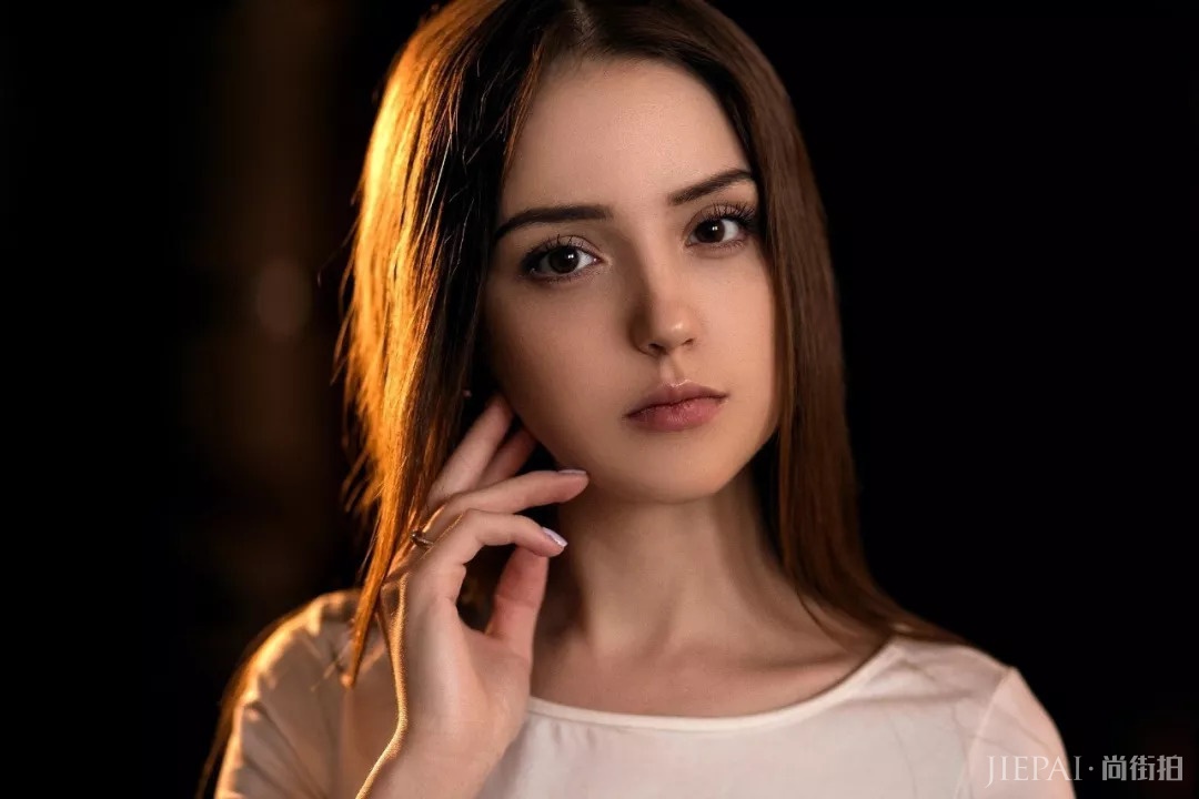 小姐姐你这么好看 一定还没男朋友吧……