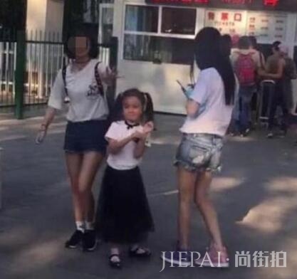 甜馨在这个夏天经历了什么?又双叒叕黑出了新高度!