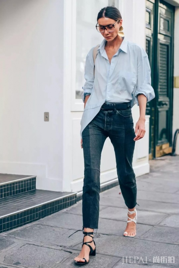 女生秋天怎么穿衣打扮？秋季选衣一定要大点再大一点