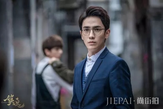 不毁不罢休？原版主演都快没饭吃了，谁还敢接翻拍？