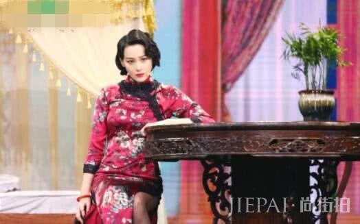 章子怡评价张馨予婚后首秀:生活中终于拨云见日