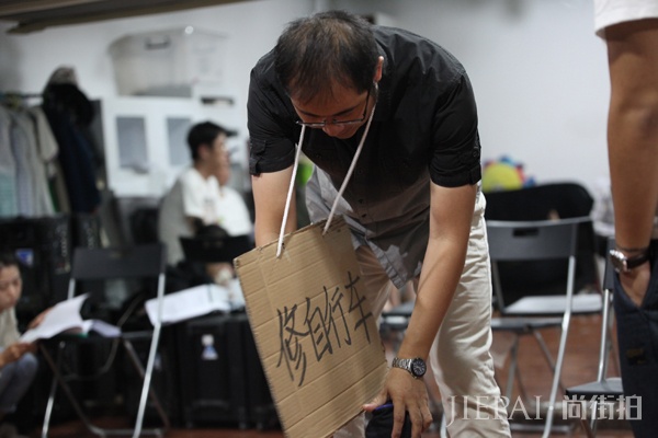 话剧《生逢灿烂》:用老故事讲述生命中最“纯粹”的价值