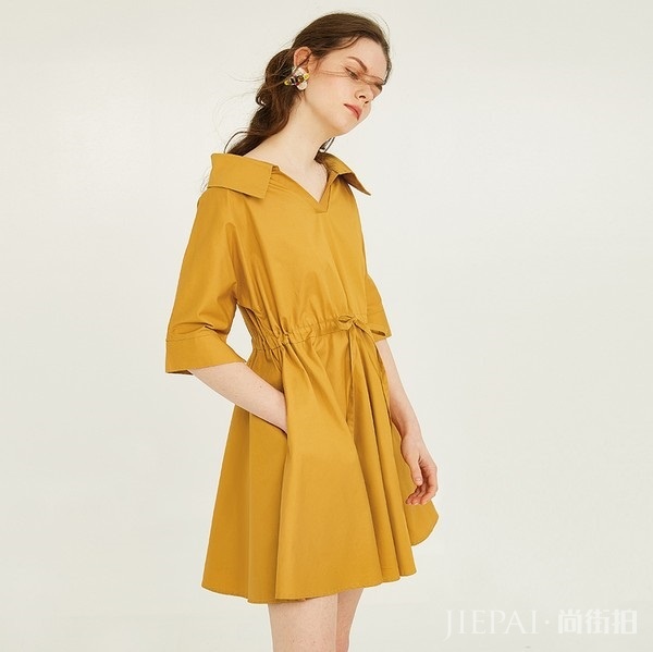 不冷不热穿什么好？秋季气质穿搭魅力十足