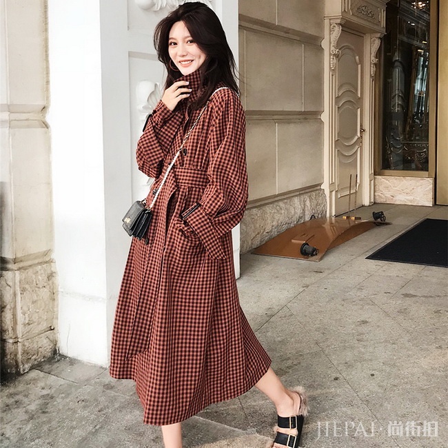 早秋造型怎么穿?心机大衣帮你躺赢!