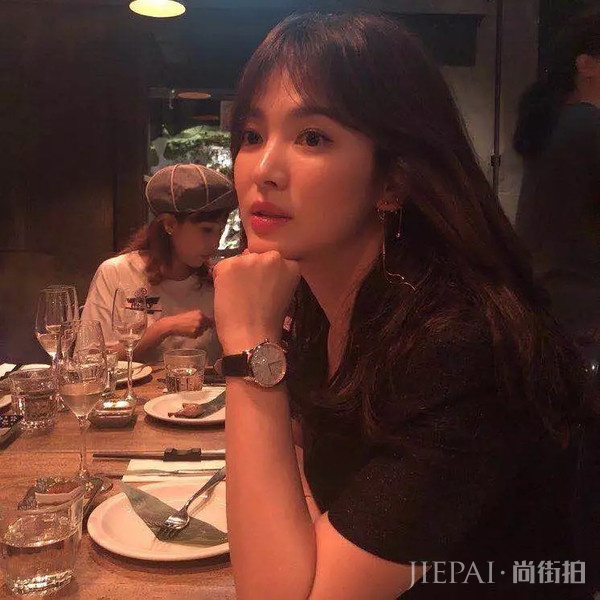 宋祖儿闭门不出 尴尬刘海整一下就好