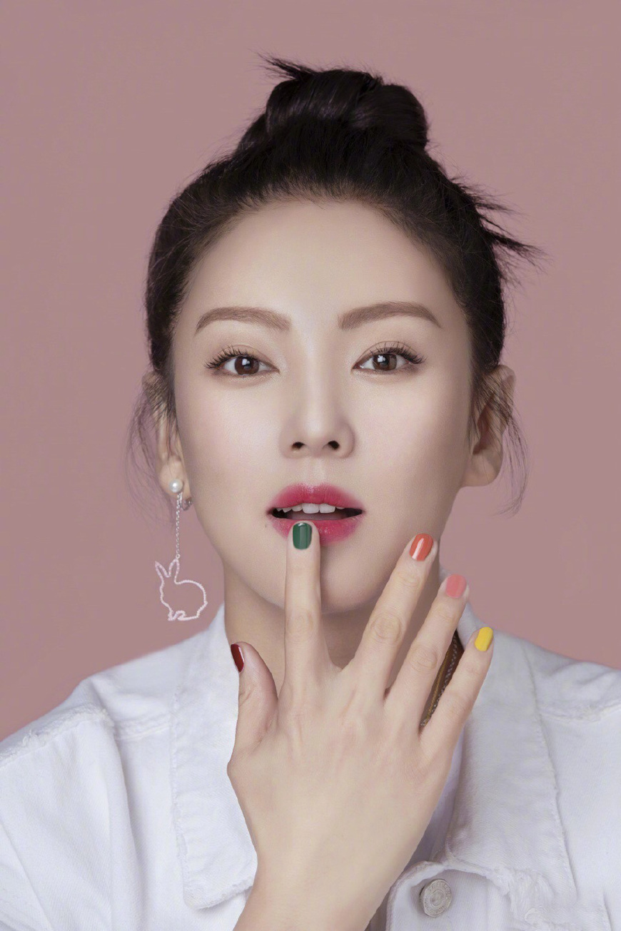 衣品和发型从不出错的张雨绮,离婚也依旧活得那么自信漂亮