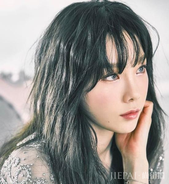 泰妍新专辑又换新发色 发色百变美颜不变