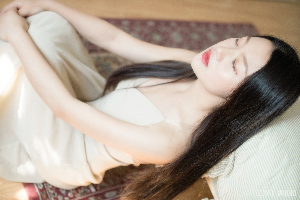 五彩的孔雀翎 优美的闲暇午后