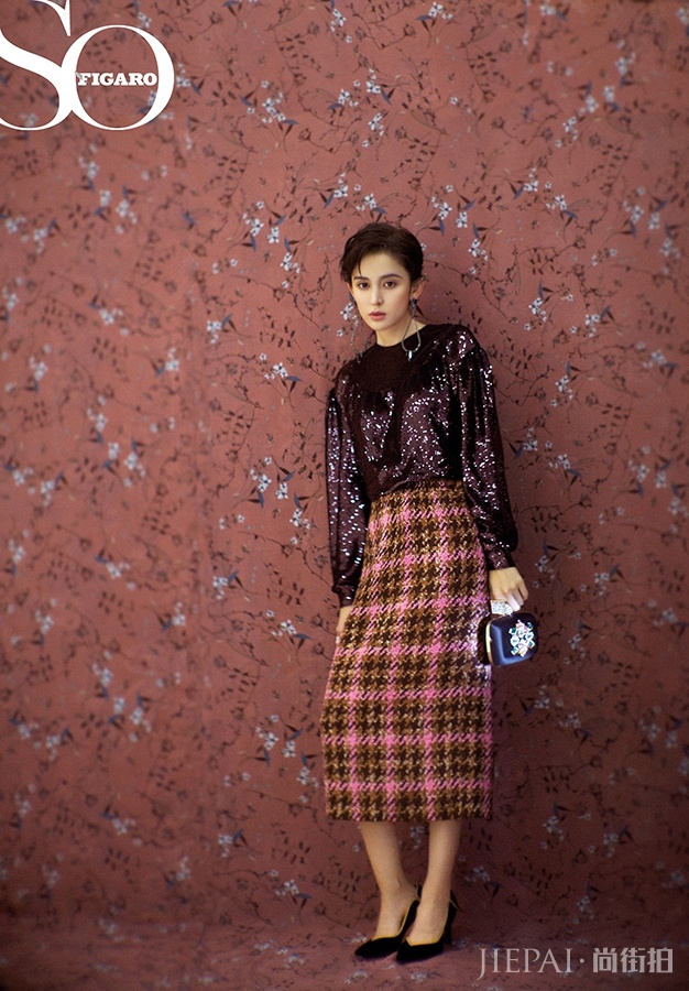 古力娜扎娘man风登时尚封面 烈焰红唇玩转霸王花