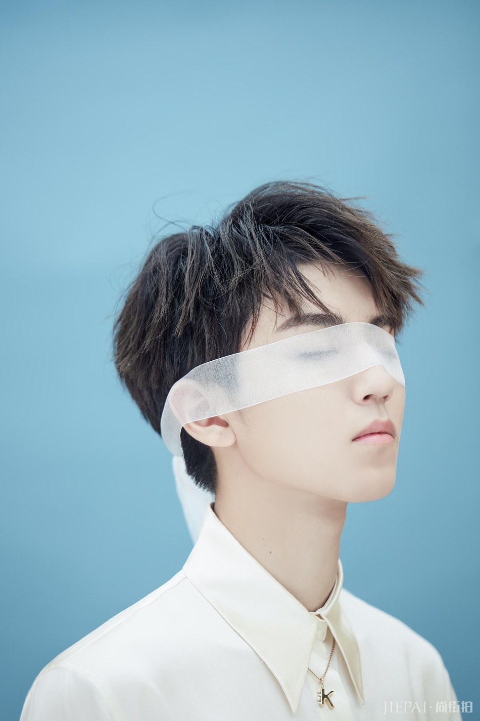 王俊凯19岁生日写真