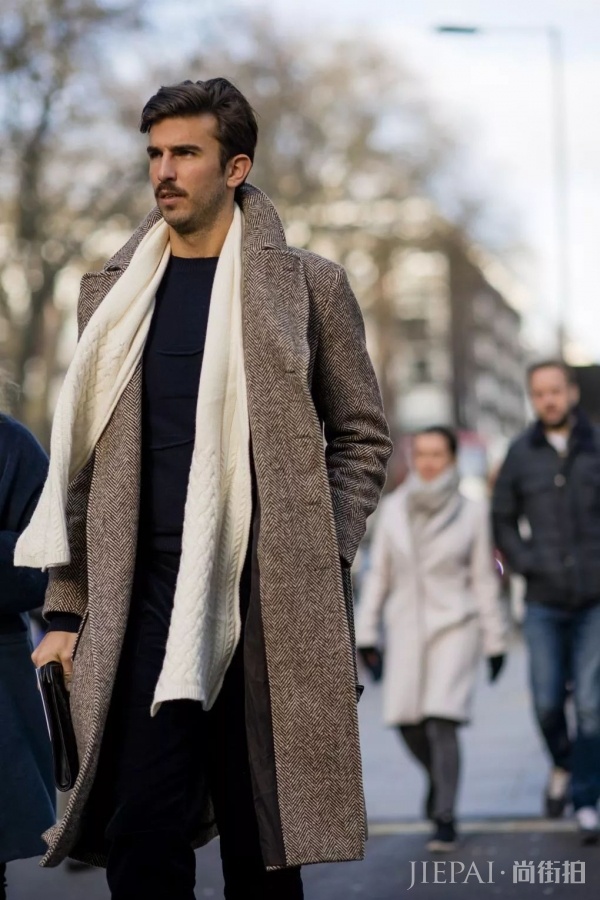 男生秋冬这样穿衣搭配最帅