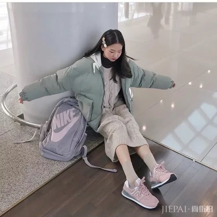 最基础的单品,让你成为 5 种不同风格的女生