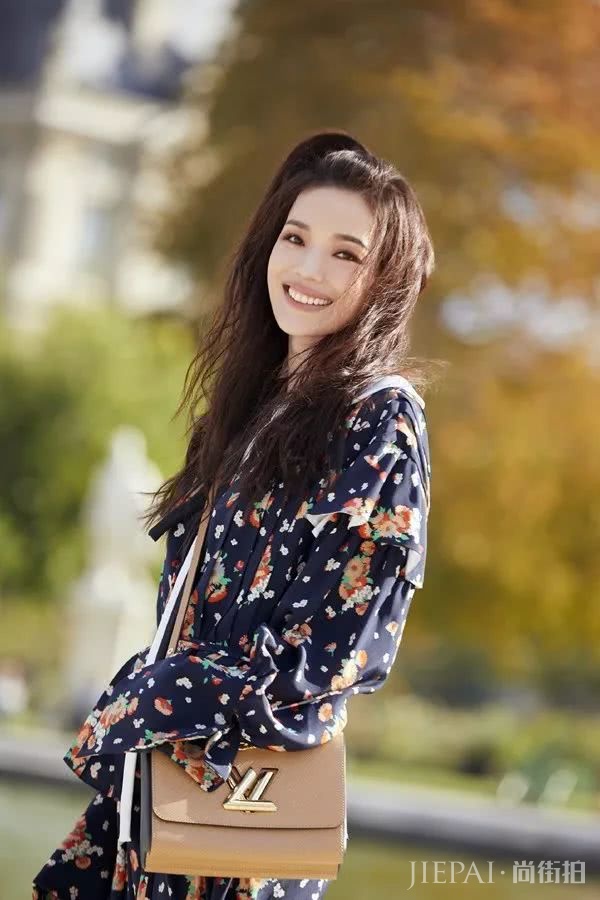 舒淇和姚晨厚唇怎么画口红?这样做更高级