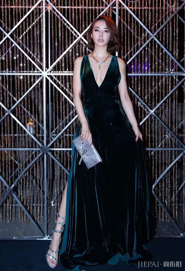 2018年大热的“水波纹”卷发,明星潮人们都在疯狂跟风