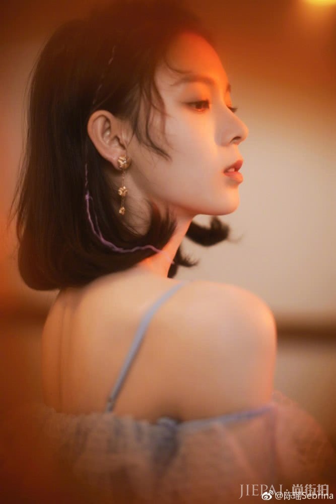 陈瑶只是剪波波头短发,秒变成“小精灵”,这发型有魔力,美呆了