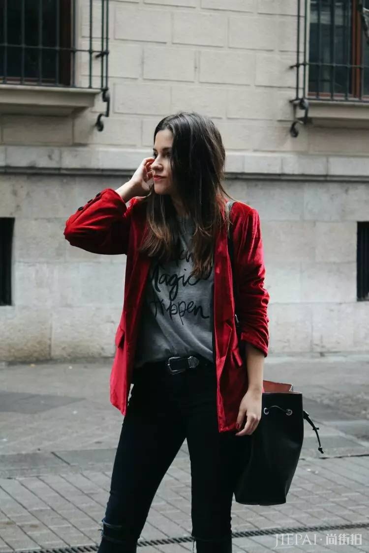 西装外套常用穿搭方法，看完后让你穿起来知性又美丽，文章最后有惊喜哦