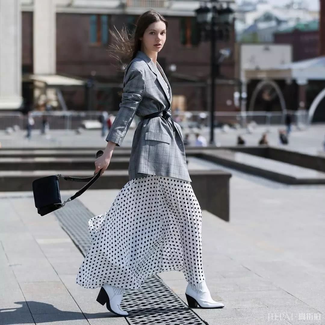 这位时尚博主的逆天行头竟是用ZARA、H＆M、Mango穿出来的！