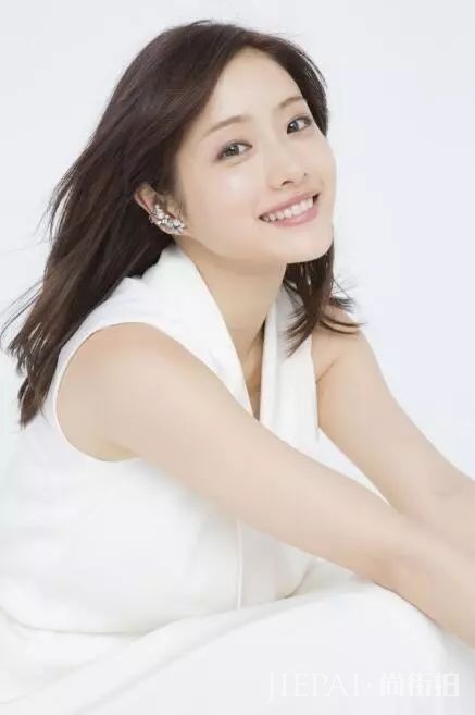 绫濑遥第十，北川景子第六，“女人味十足”的日本女优第一名是？