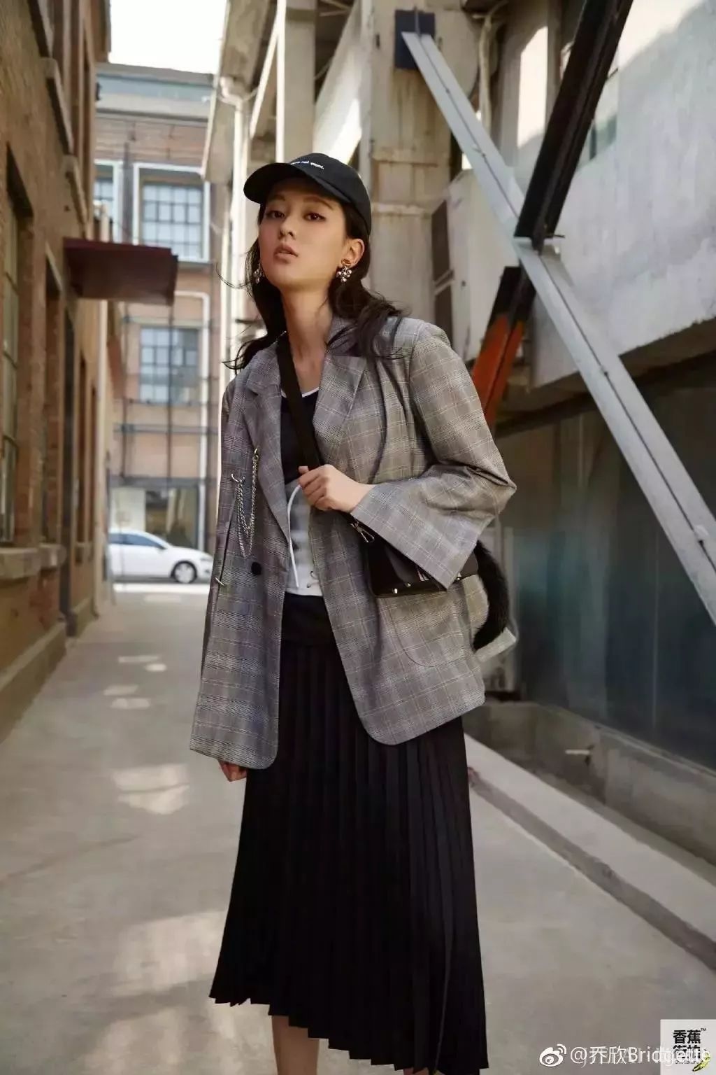 百褶裙显胖、显胯宽？学高圆圆不同身材不同穿法，时髦仙气还有范儿！