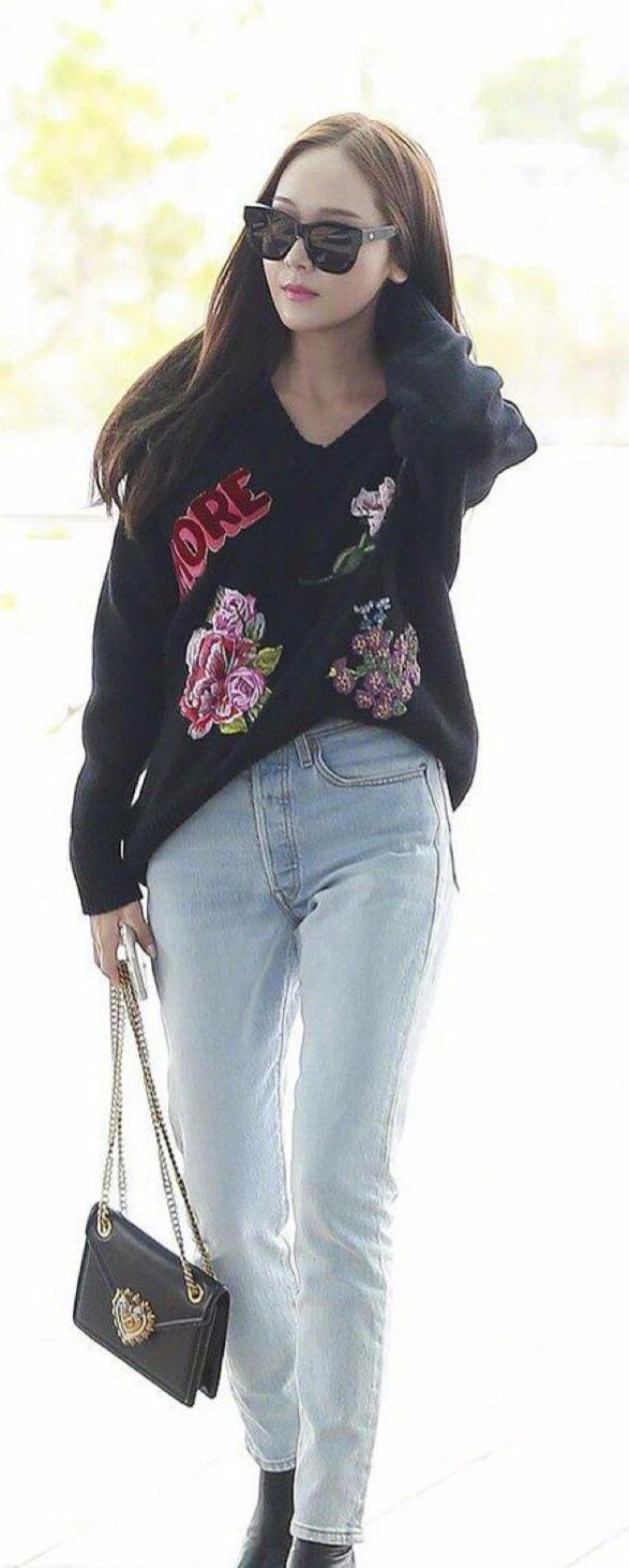 孙怡真会穿，撞衫韩星郑秀妍都赢了！