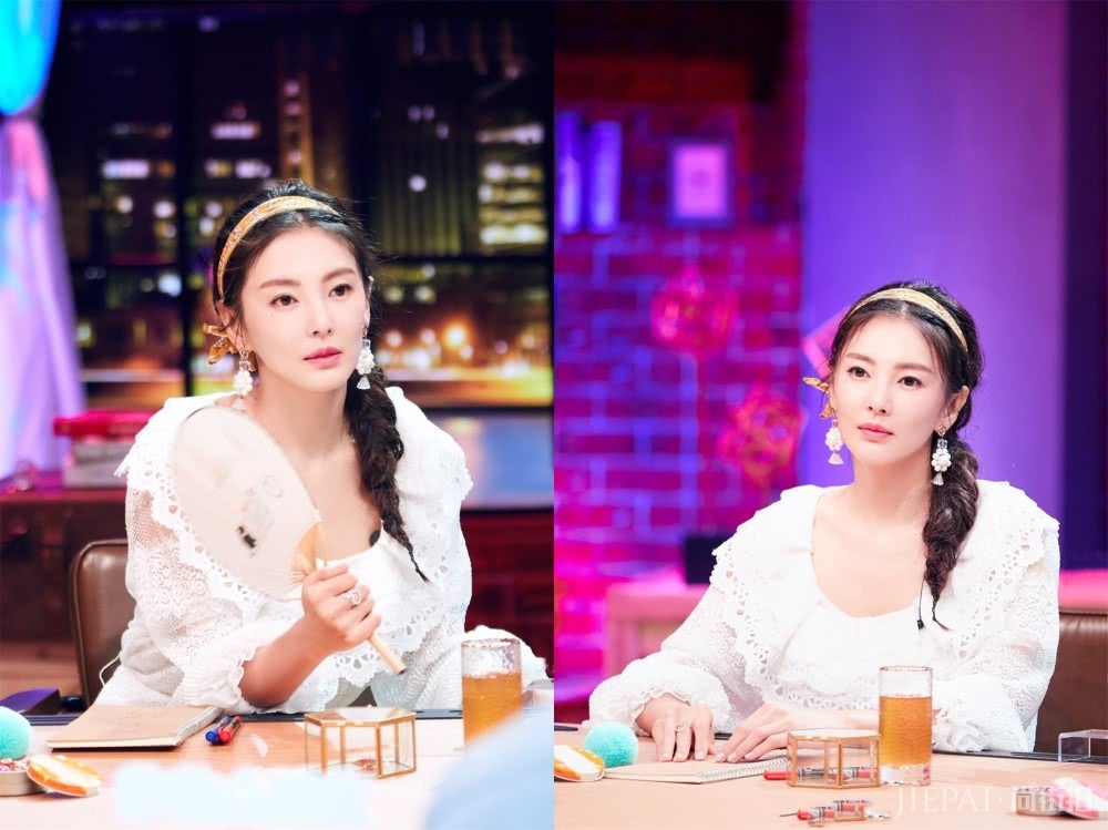 张雨绮穿雪纺连衣裙，清纯又少女，属虎狮子座山东人的暴脾气也拦不住仙气