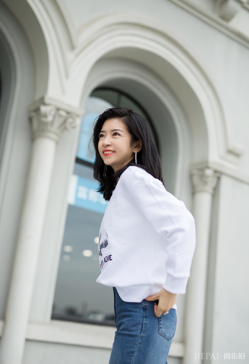 大衣搭配短裙,让你分分钟迷倒男同事,适合上班族的穿搭