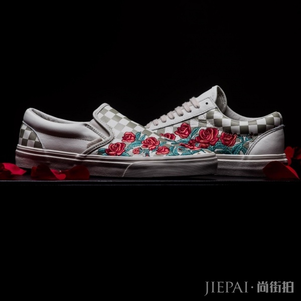 Vans 释出“Rose Embroidery”系列