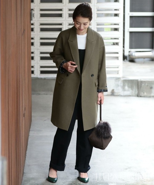 不同顏色大衣外套款式，穿出日系時尚流行
