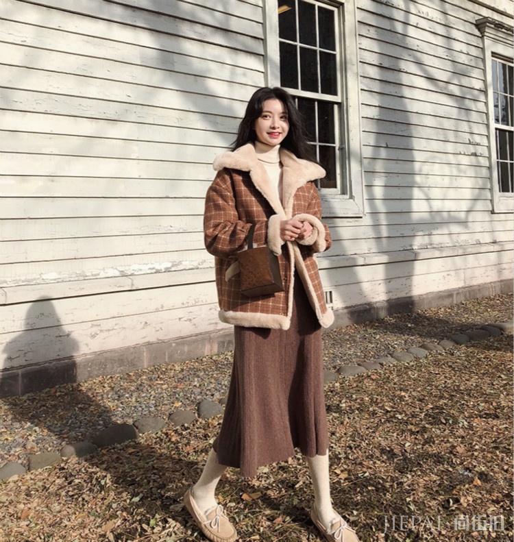 这个秋冬，女人衣柜拥有这3种“外套”，保你洋气时尚又保暖！