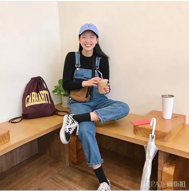 最基础的单品,让你成为 5 种不同风格的女生