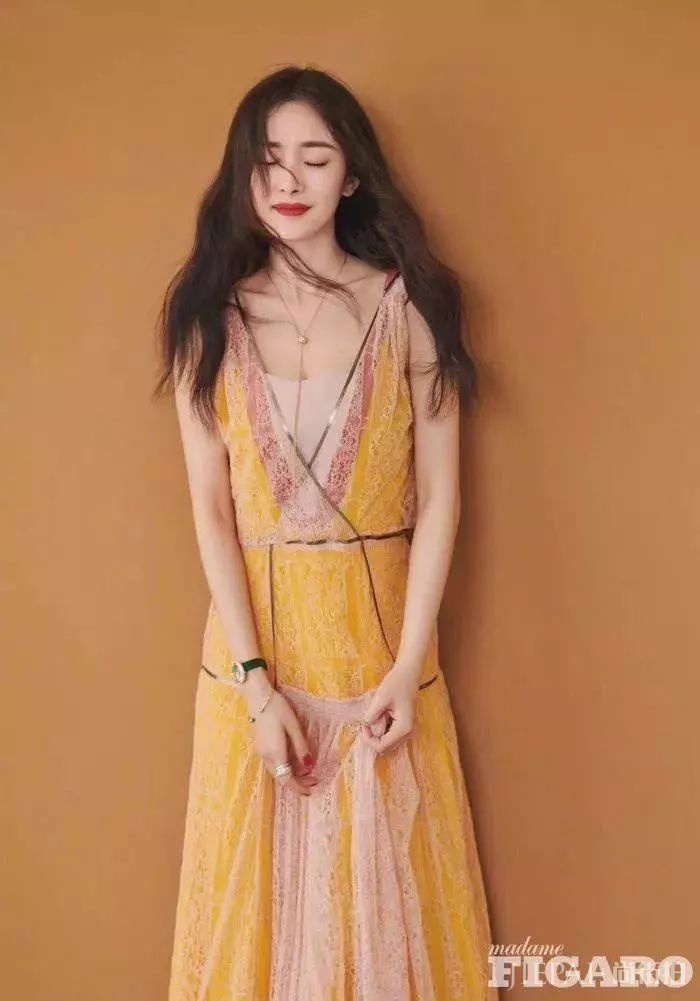 今年秋天最显贵的3种色彩,穿对了你就美炸了!