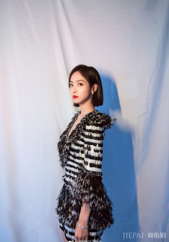 袁泉和宋茜剪波波头,优雅不失活泼,看完就想剪