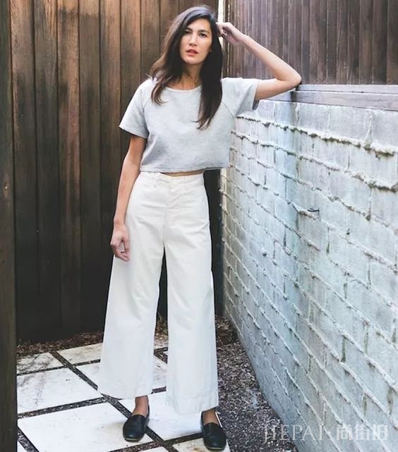 比阔腿裤更遮肉、比微喇牛仔更显瘦的微A牛仔裤,你值得拥有!