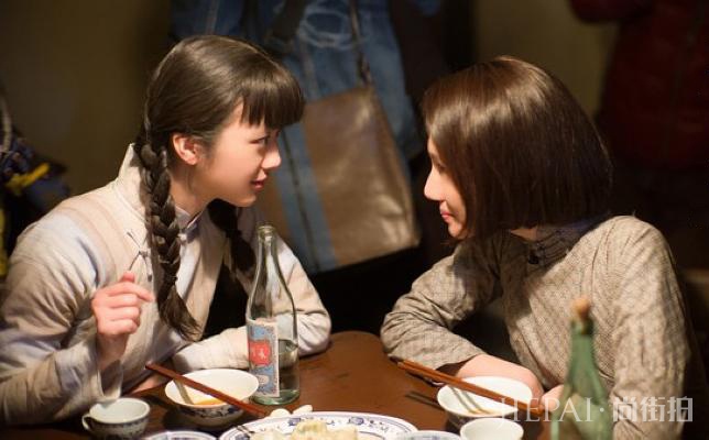 有一种气质叫汤唯,再老气的旗袍穿在她身上,都有一种高级感!