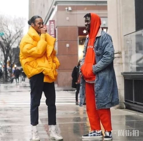 欧美潮男街拍 外套要够大才能够有型