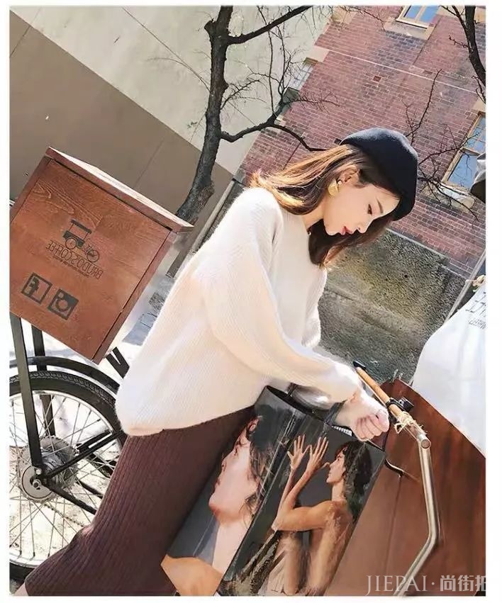 今年秋冬最流行的几款半身裙,穿它们出门回头率100%