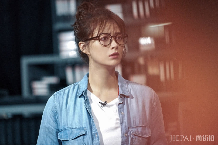 35岁蒋欣成功瘦掉40斤,不止颜值衣品开挂,而且还气场全开