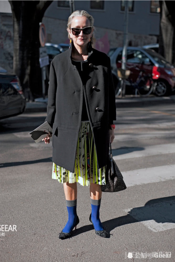 这个秋冬如果没有袜子搭配，你的造型就不可能完整