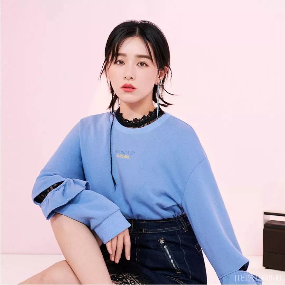 卫衣新穿法，你要这么穿也好看