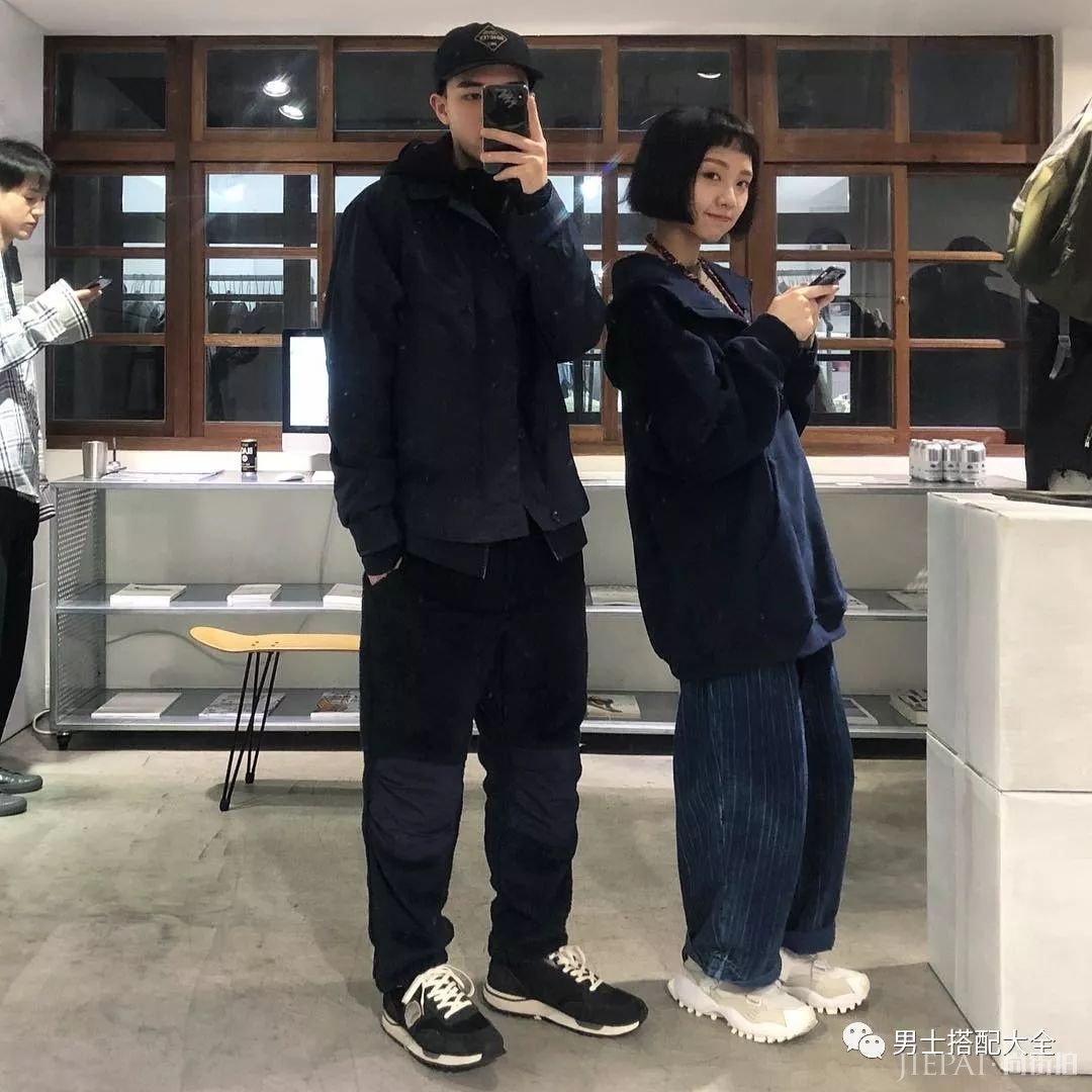 潮男看过来 用万年不淘汰的黑色单品来拯救你的秋冬穿搭