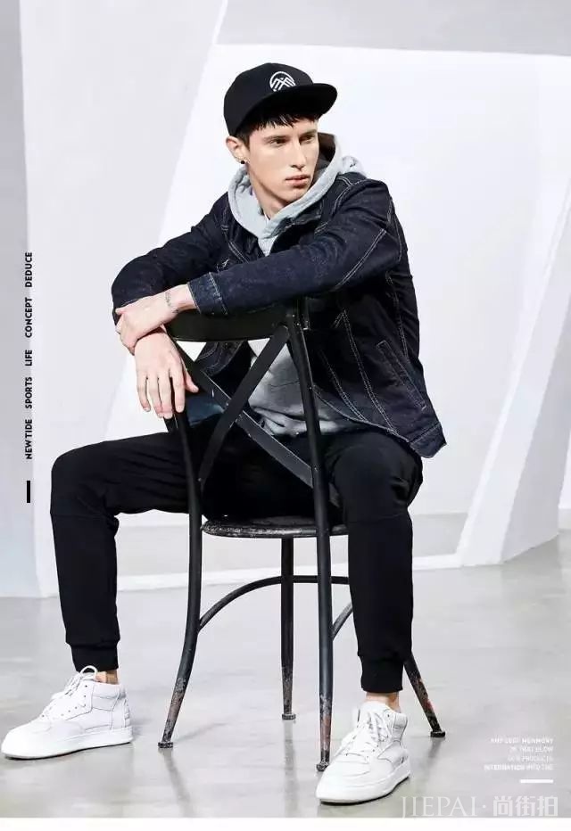 型男叠穿更容易出彩,增加衣层次感!