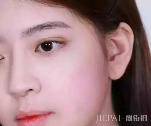 怎样化妆显脸小 3个让圆脸变小的化妆技巧
