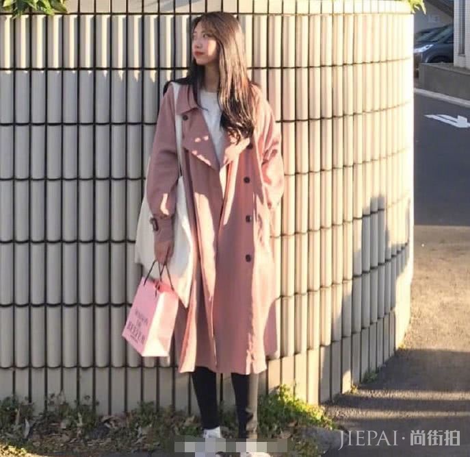 18岁到38岁女生的秋季穿搭,用毛呢大衣穿出时尚感,美到没朋友