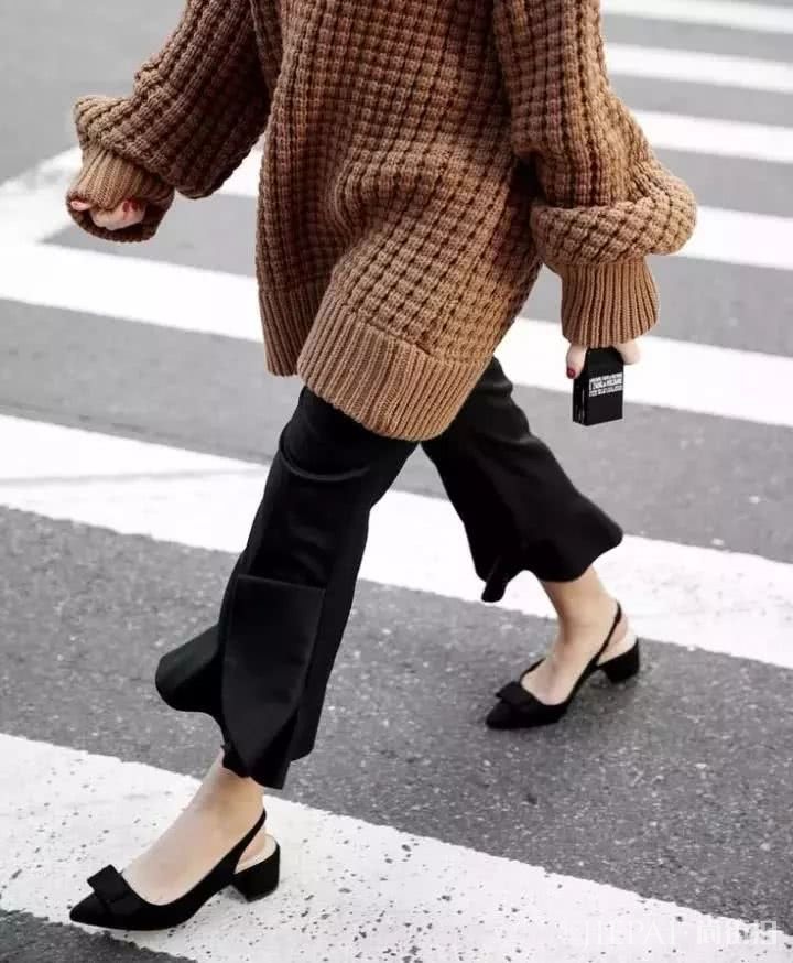 秋冬到来,放在衣柜里的毛衣该拿出来啦