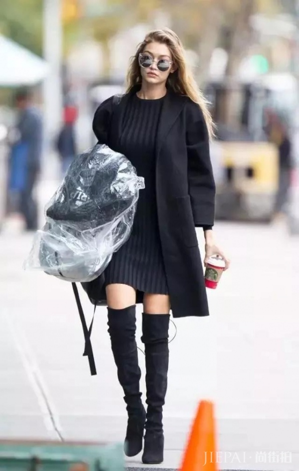 女生秋冬大衣里面穿什么好看?