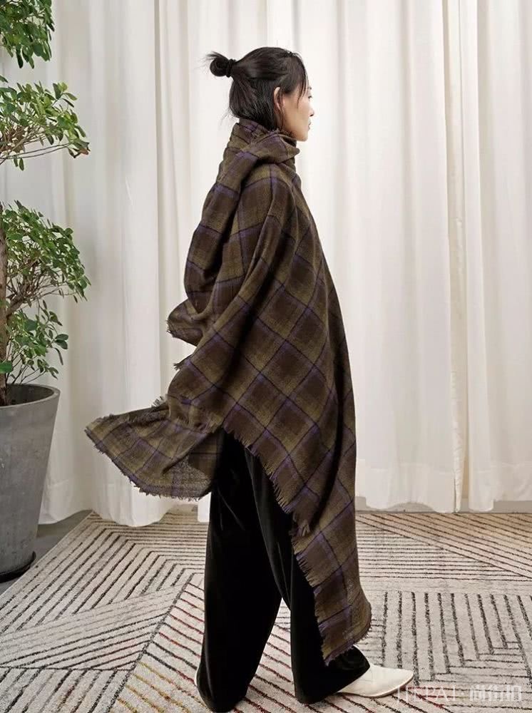 秋冬选对围巾,人群中你最好看