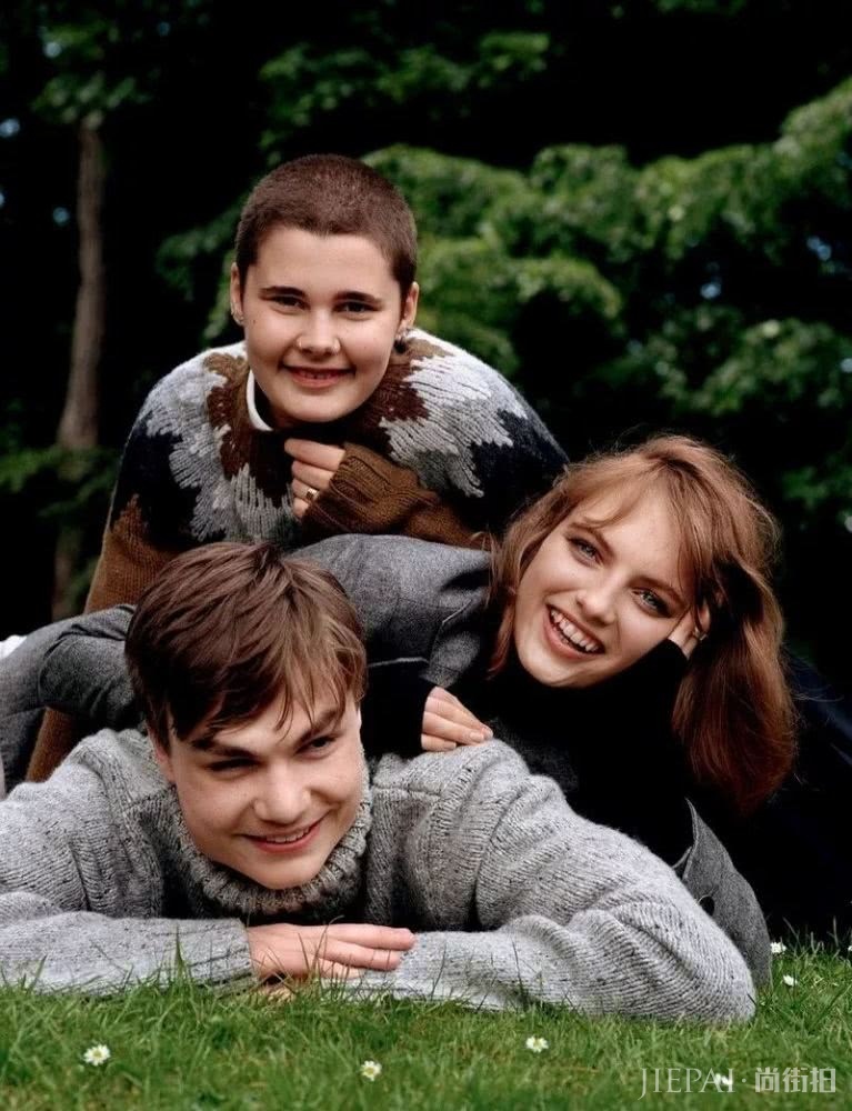 你的手机屏保也该换上“秋装”了，最美的都在这里