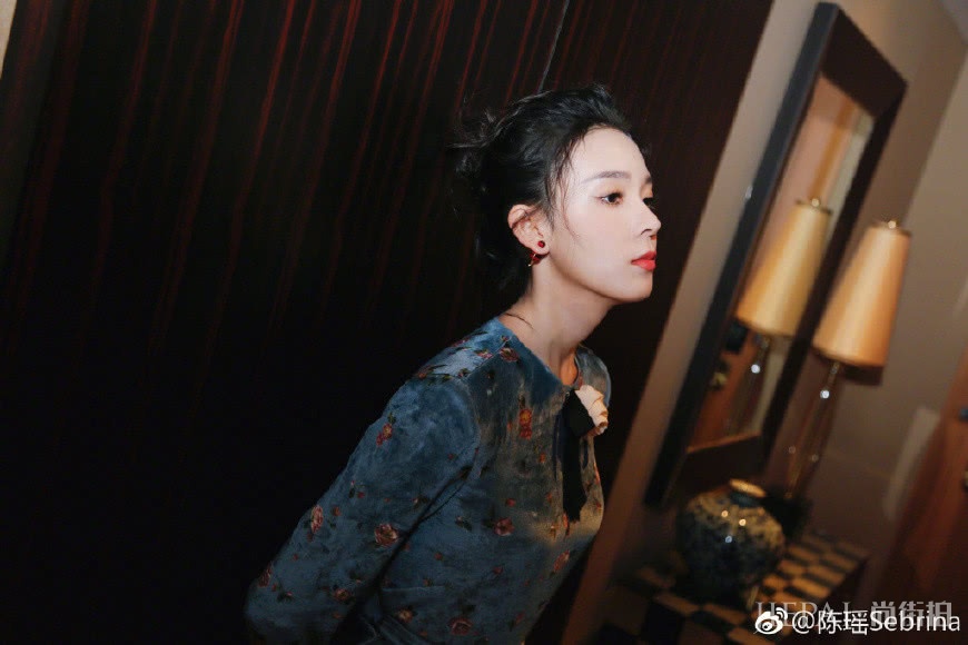 陈瑶只是剪波波头短发,秒变成“小精灵”,这发型有魔力,美呆了